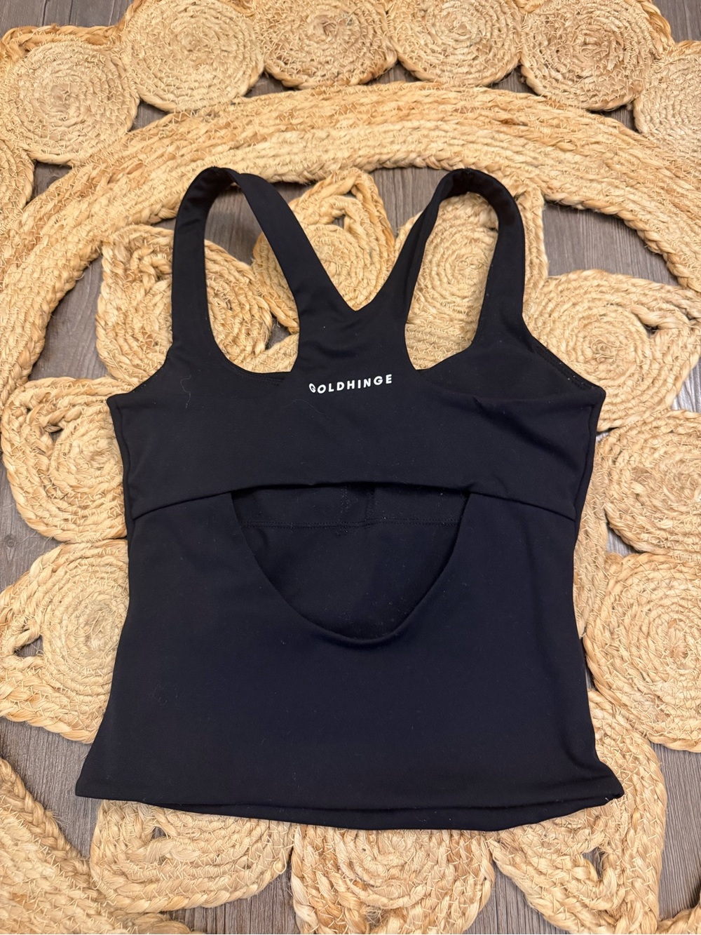 GoldHinge Black Built-In Shelf Sports Bra Tank